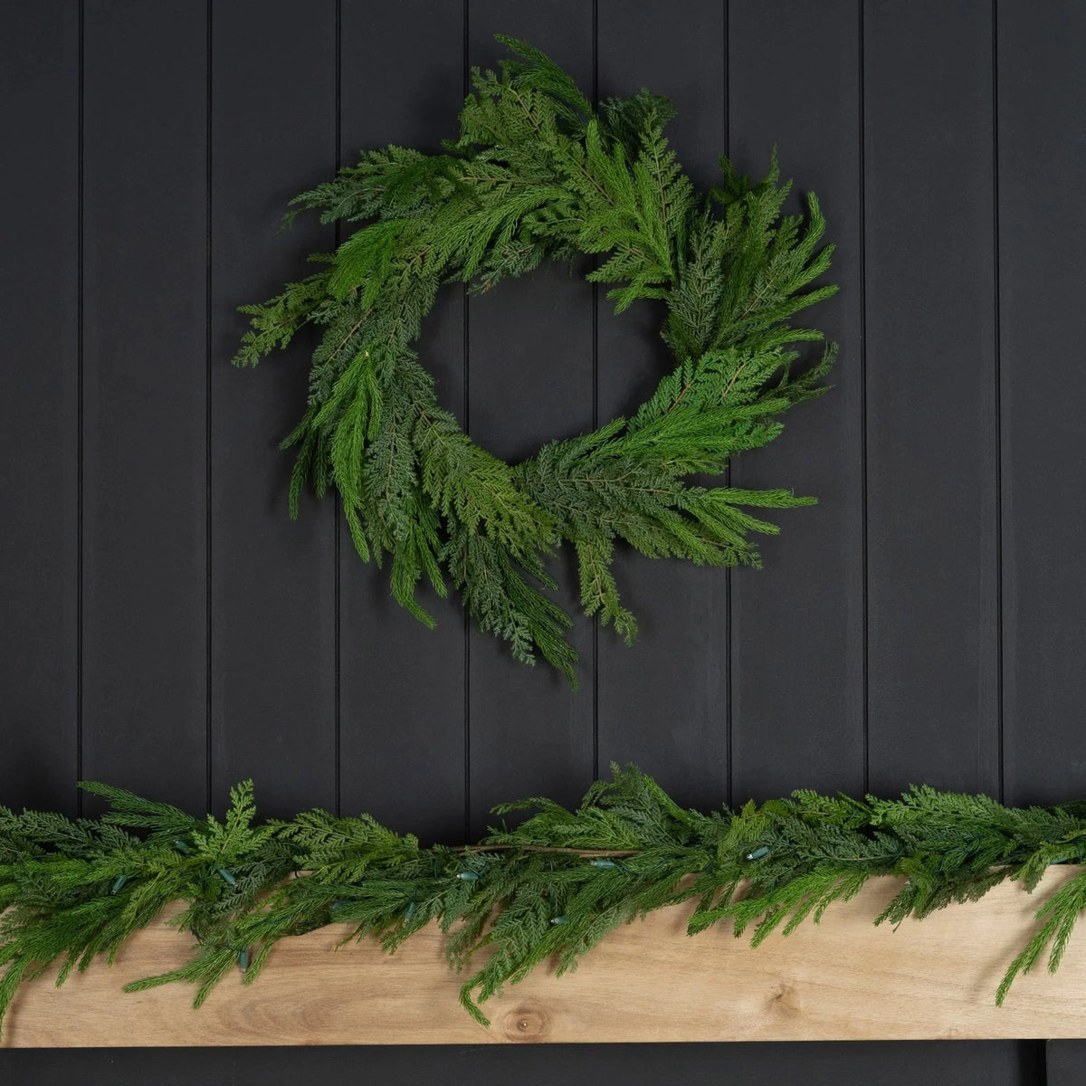 Natural Foliage Festive Garland - 5 ft